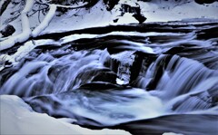 饗庭渓谷ラルマナイ川