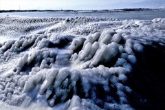 凍てつく海岸