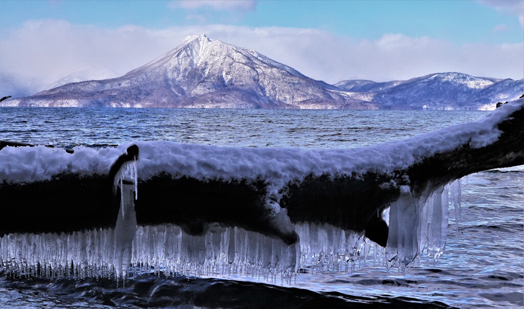 氷の世界Ⅲ(支笏湖湖畔）