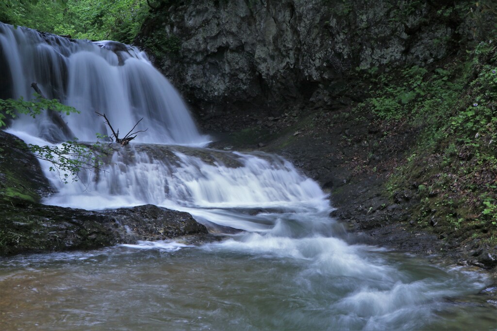5月平和の滝