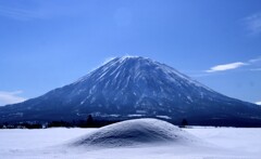 山と山（羊蹄山）