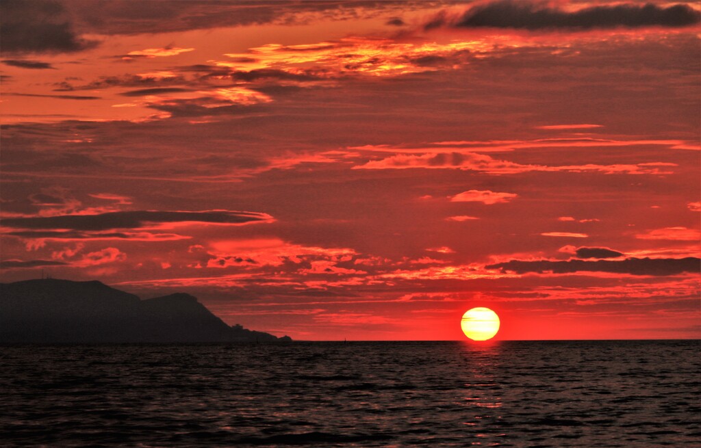 燃える夕陽