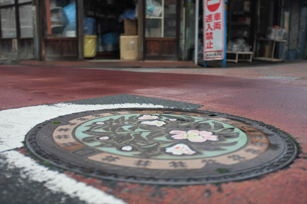 街のマンホール