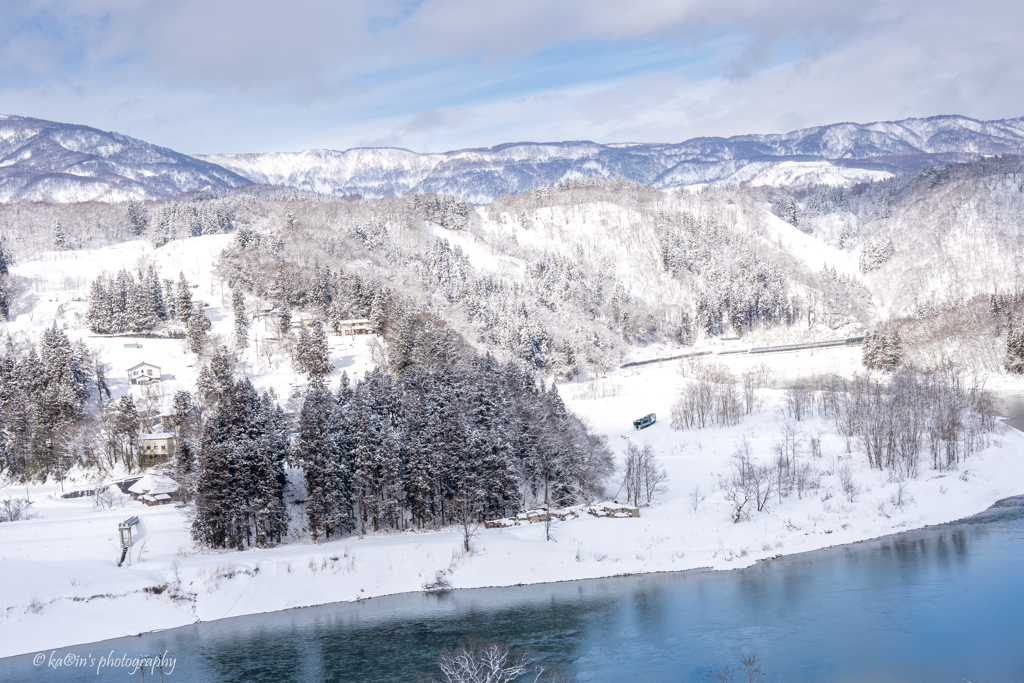 Winter train.