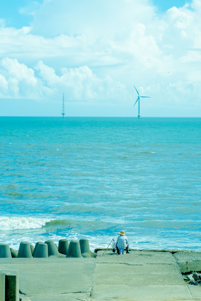 海と風車