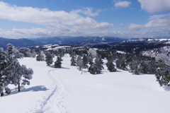 悠然とそびえる中国山地