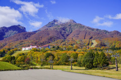妙高山と赤倉観光ホテル