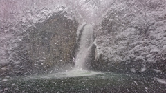 冬の滝旅 ２  銚子の滝