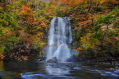 県内で紅葉狩り９　孫六の滝