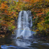 県内で紅葉狩り９　孫六の滝