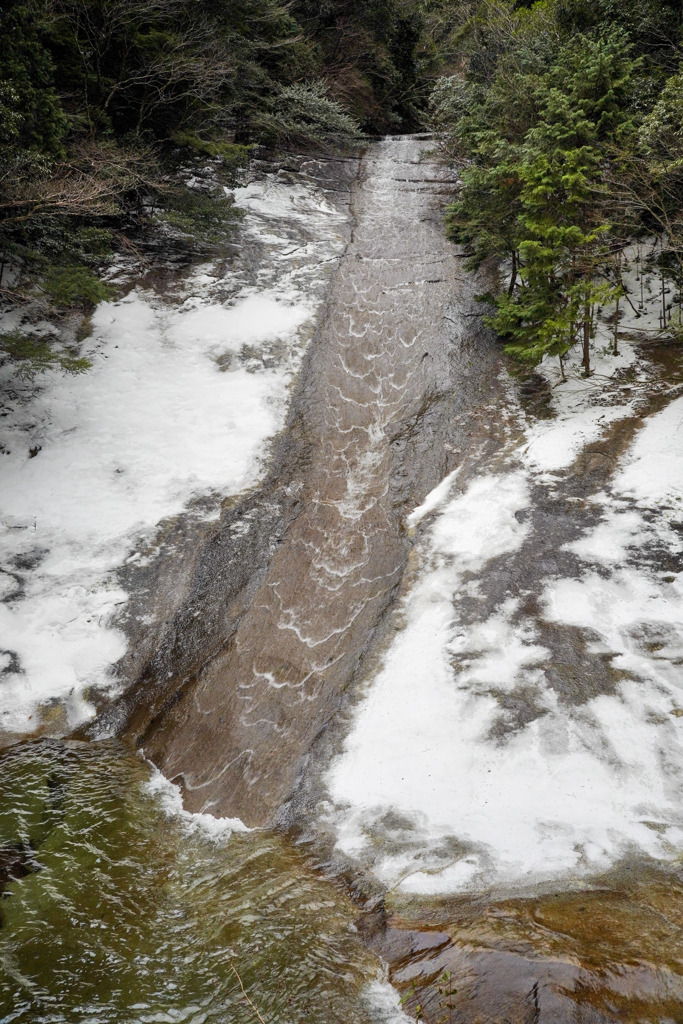 雪輪の滝１