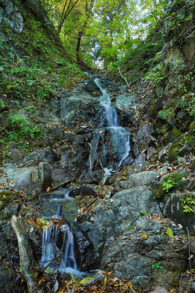 好天を求めて９　大岩の滝