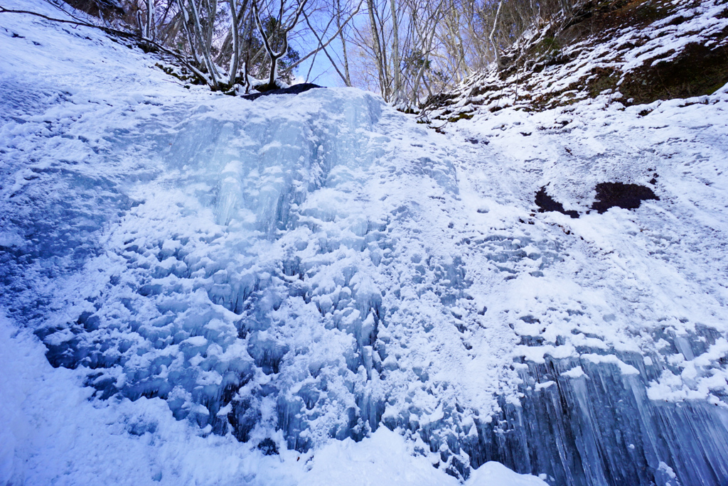 ICE FALL