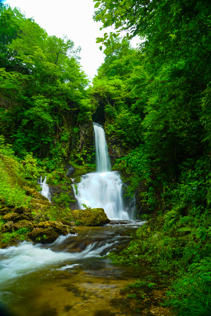 くぐり滝 山形県南陽市 By ｋｉｚ Id 6953161 写真共有サイト Photohito