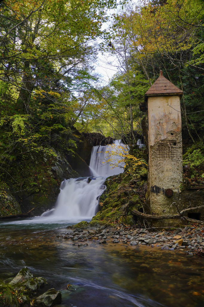 青森滝巡り３　メルヘンの滝(釜の沢の滝)