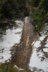 四国滝巡り43　雪輪の滝