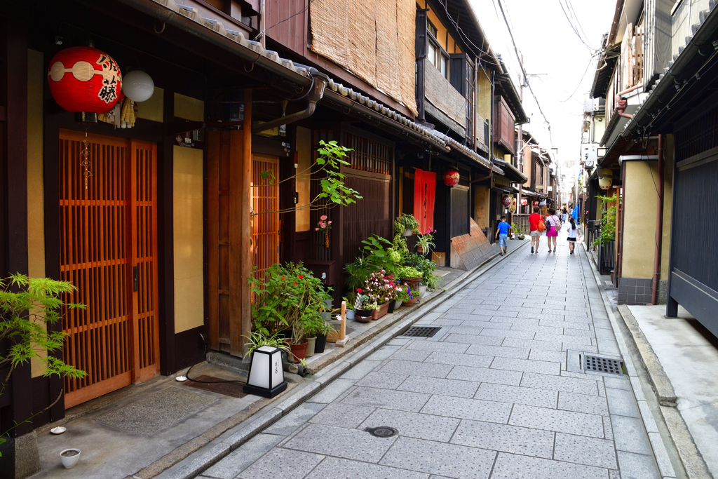 夏の花見小路ーⅣ