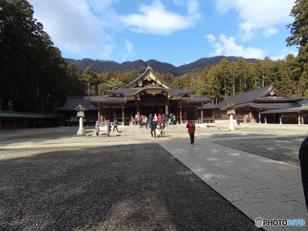 E12026AA-85D4-4A9A-8332-CC865FF5081B