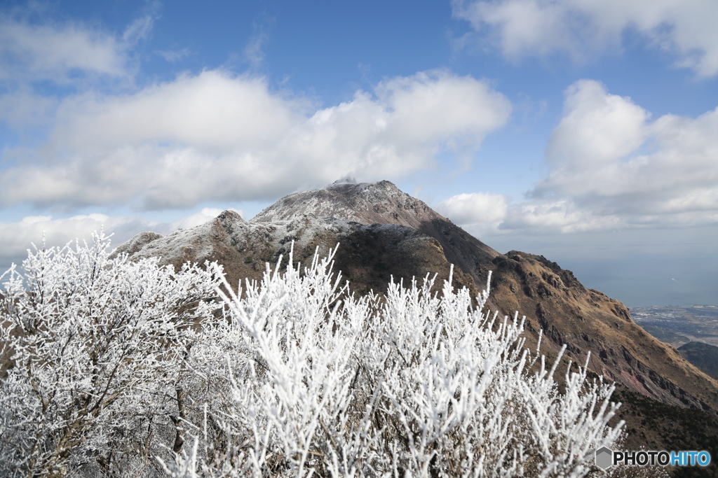 妙見岳から平成新山を望む１