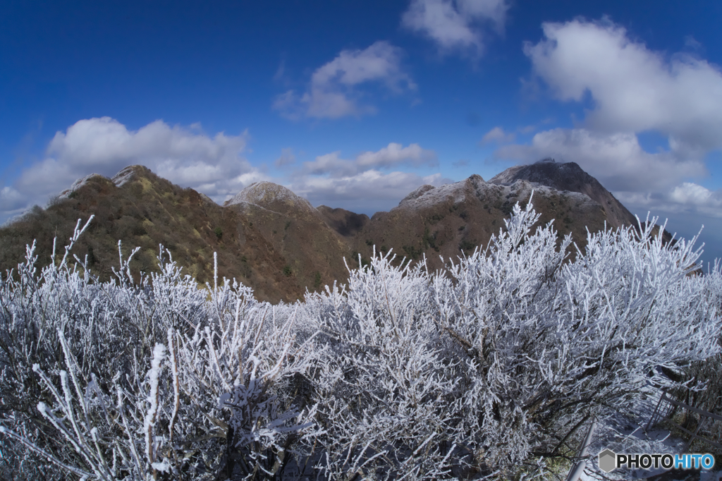 妙見岳から平成新山，普賢岳，国見岳を望む