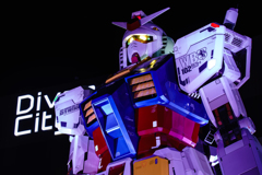 ガンダム、台場に立つ