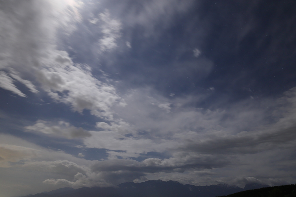 遠くに、甲斐駒ヶ岳２