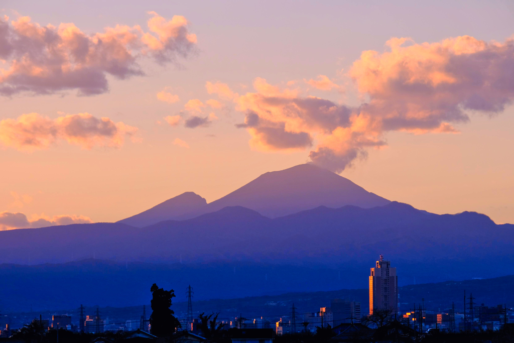 暮れる浅間山