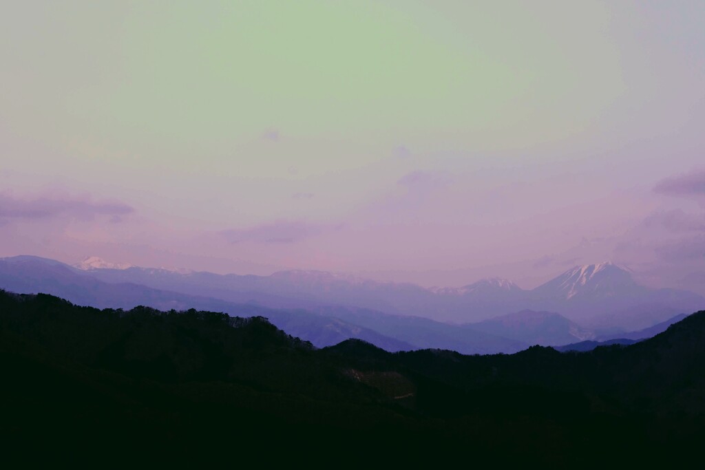 男体山・日光白根山？
