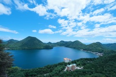 榛名湖と外輪山