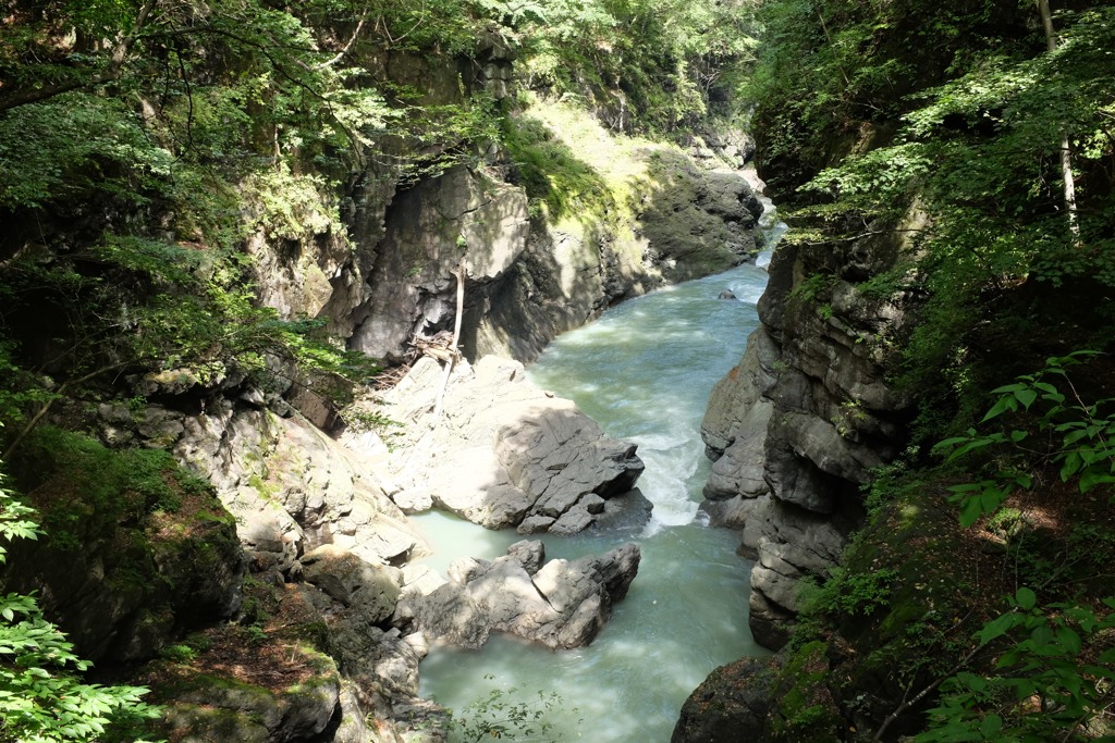 間もなくダムの底に