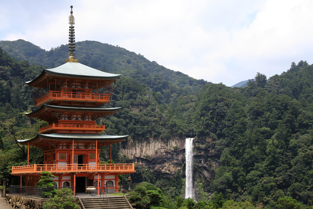 青岸渡寺と那智の滝