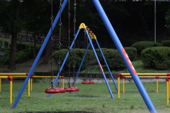 寂しいブランコ