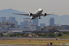 B787と金剛山