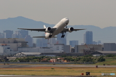 B777と金剛山