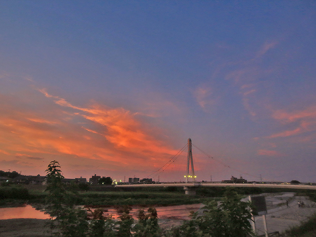 ふれあい橋夕暮れ