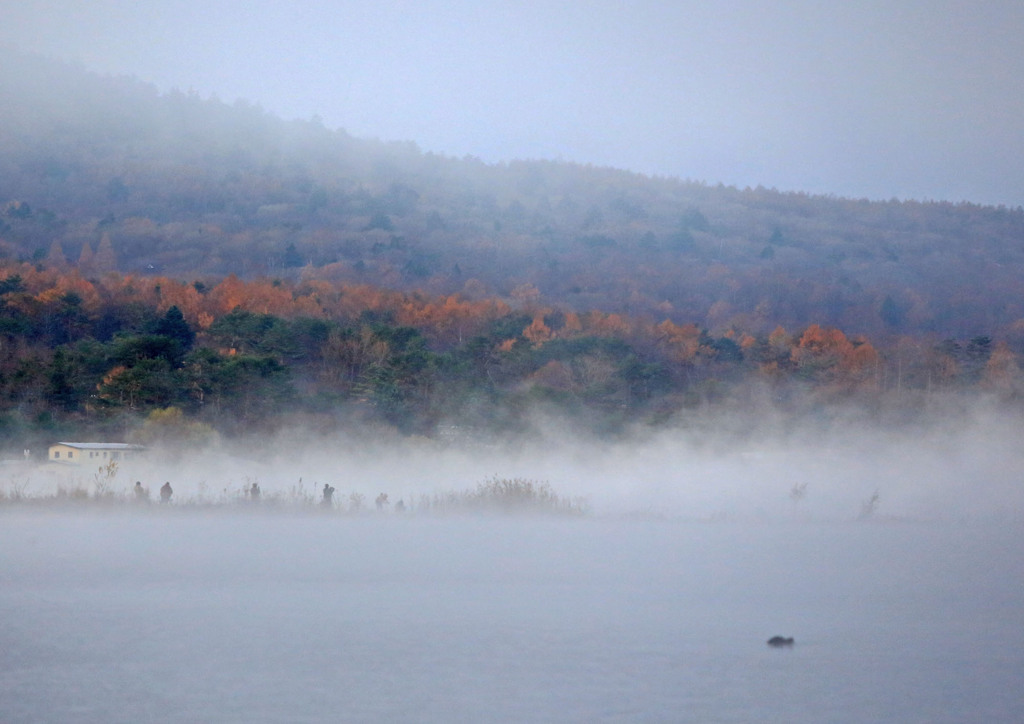 気嵐の山中湖-1