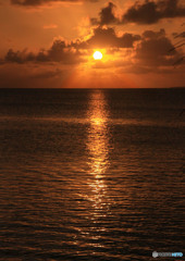 ラグーンの夕日－ツバル