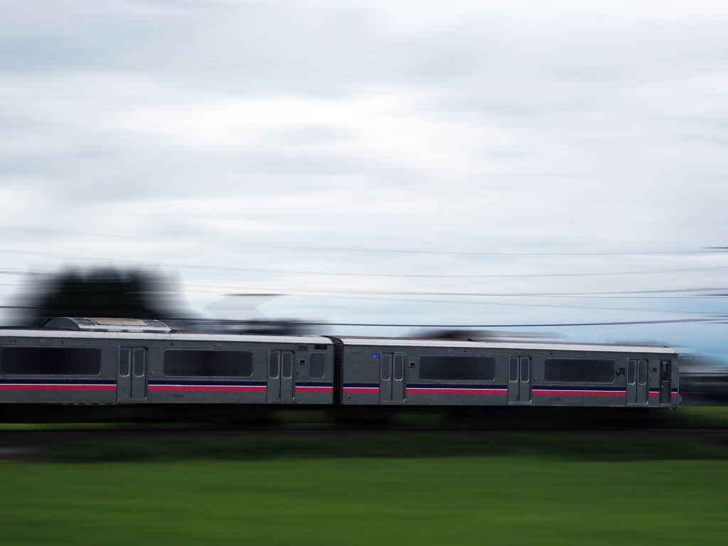田沢湖線701系電車（移動バスの中から）