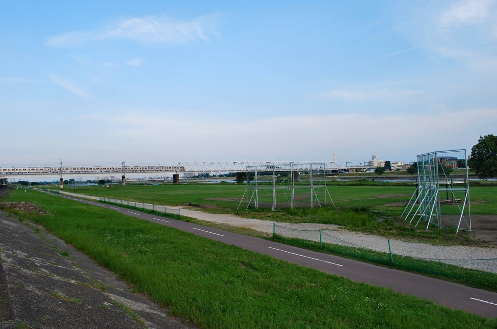 多摩川河川敷