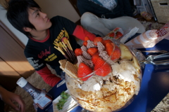 金魚鉢ジャンボパフェ