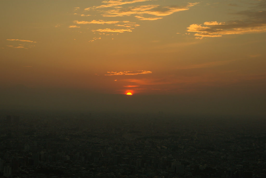 夕暮れの街