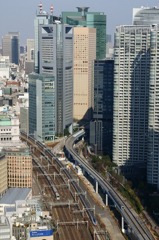 都心を往く