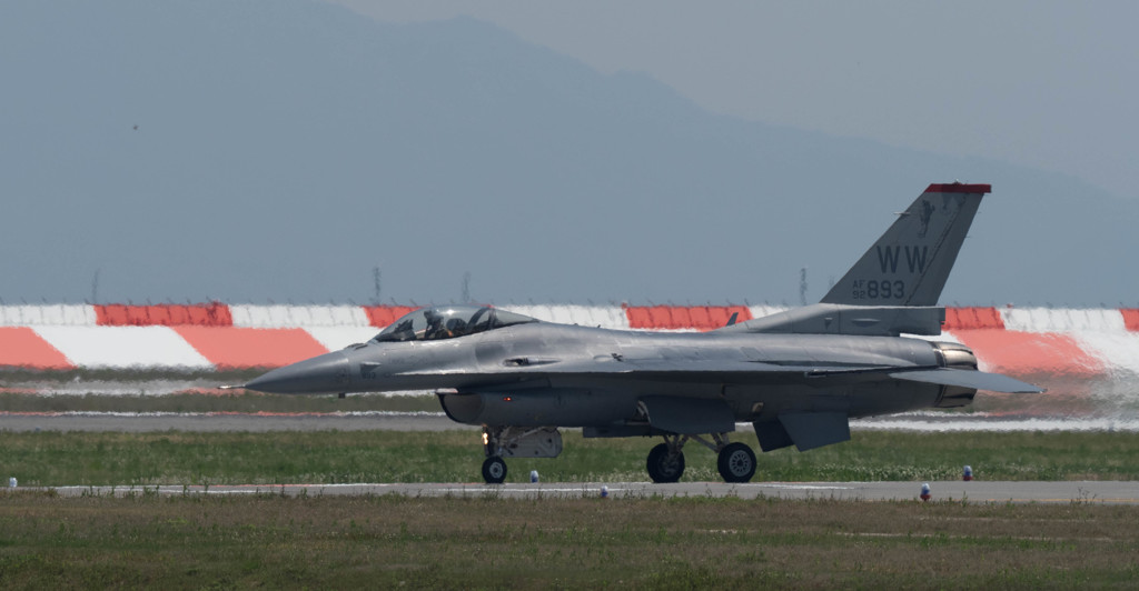 Ｆ－１６ＤＥＭＯ