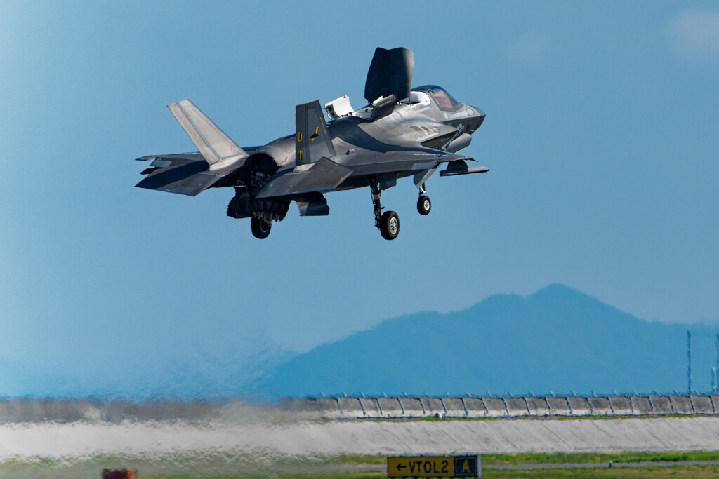 VMFA-242  DT