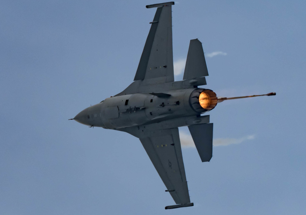 F-16
