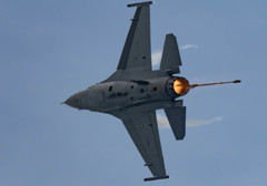 F-16