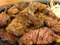 サイコロステーキ