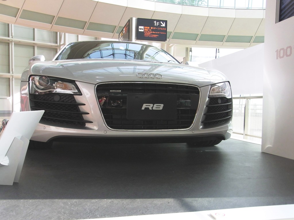 2009_07_25　AUDI　R8