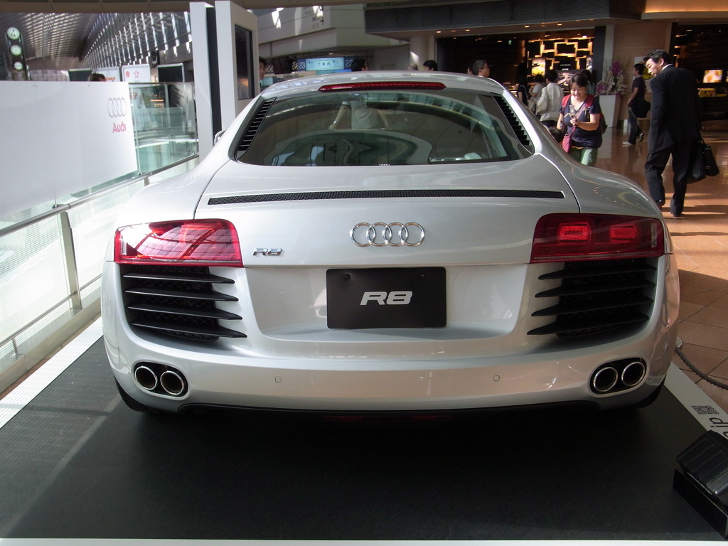 2009_07_25　AUDI　R8