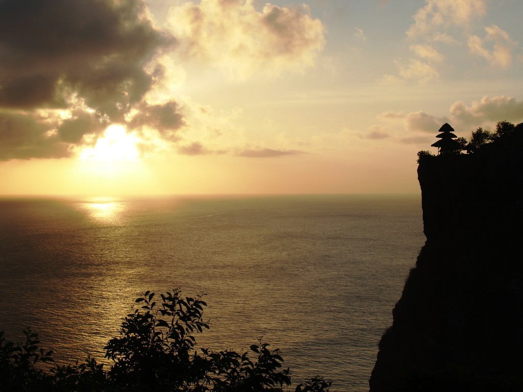 夕陽とお寺